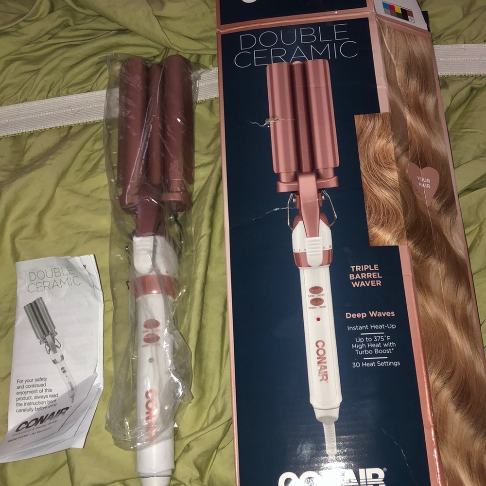 Double ceramic triple barrel waver